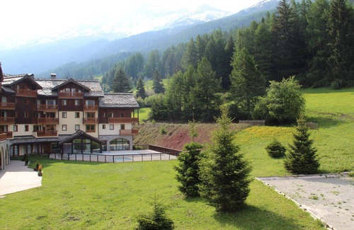 Val Cenis Apartment | Cozy apartment for 4 at the foot of the slopes with pool and parking