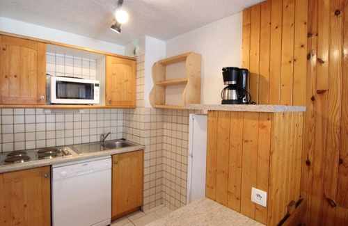 Val Cenis Apartment | Cozy Apartment in Val Cenis Lanslebourg, 1st Floor, Sleeps 7, 300m to Ski Slopes