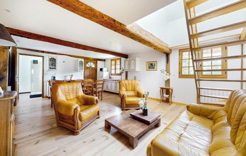 Criquetot-le-Mauconduit Apartment | Cozy Apartment In Criquetot-Le-Maucondui