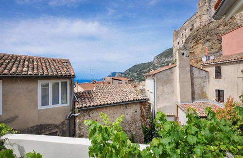 Old Town Apartment | Cozy apartment in Roquebrune-Cap-Martin