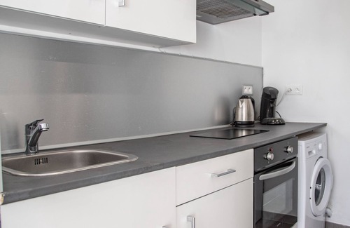 Mandelieu-La-Napoule Apartment | COZY APARTMENT, BEAUTIFUL DOMAIN, SWIMMING POOL, TENNIS AND SEA OVERVIEW