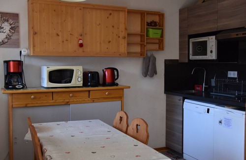 Pralognan-la-Vanoise Apartment | Cozy Apartment with Large South-Facing Balcony, Central Location, Sleeps 6
