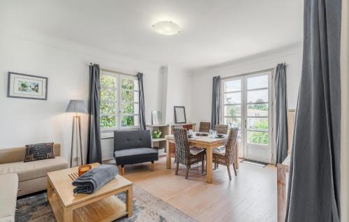 Saint-Palais-sur-Mer Apartment | Cozy Apartment In Saint-Palais-Sur-Mer