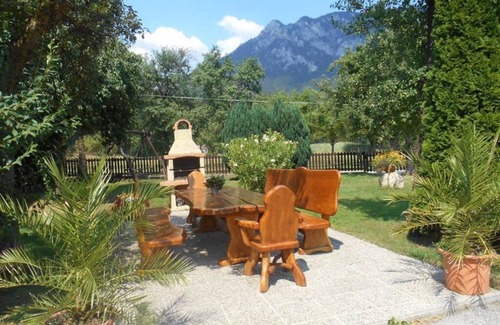 Reichenau an der Rax Apartment | Cozy apartment on the farm - perfect for families with children