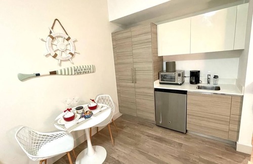 Hollywood Lakes Apartment | Cozy apartment, 1 step away from the beach! in the most luxurious area of Miami