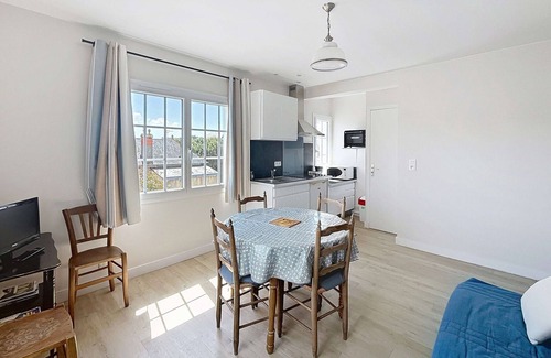 Jullouville-les-Pins Apartment | Cozy Apartment 100m from Beach & Shops, Near Mont Saint-Michel
