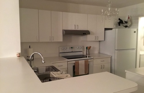 Aventura Apartment | Cozy apartment 5 min from the beach, Gulfstream and Aventura Mall.