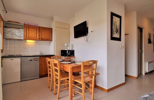 Saint-Etienne-en-Devoluy Apartment | Cozy Apartment 6 People, Near Slopes, Parking, Pets Welcome