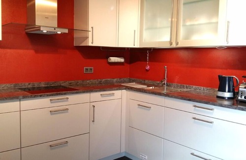 Buergstadt Apartment | Cozy apartment (92sqm) with fireplace and balcony