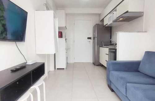 Panamby Apartment | Cozy apartment close to the cable-stayed bridge, Morumbi shopping mall.