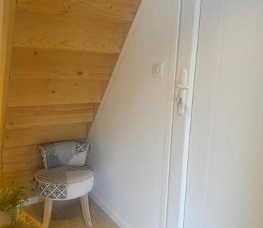 Neuville-les-Dames Apartment | Cozy apartment