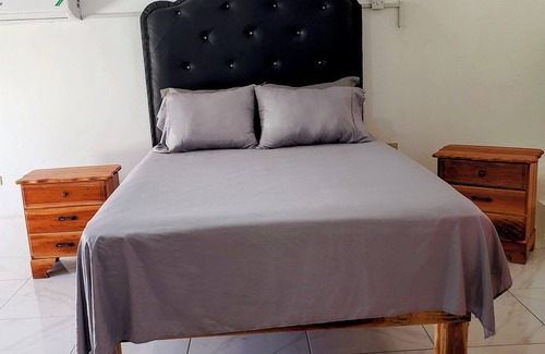 Greenwood House | Cozy Apartment Greenwood