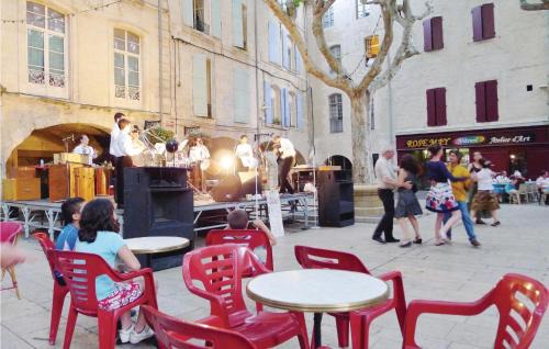 Beaucaire Apartment | Cozy Apartment In Beaucaire With Wifi