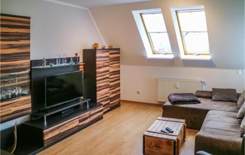 Elmenhorst/Lichtenhagen Apartment | Cozy Apartment In Elmenhorst With Wifi