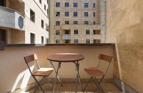 Kentron Apartment | Cozy apartment in enjoyable Yerevan with AC, WiFi