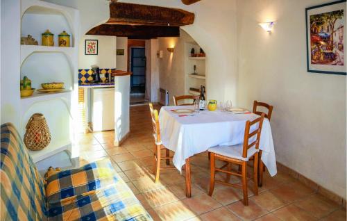 Villes-sur-Auzon Apartment | Cozy Apartment In Villes Sur Auzon