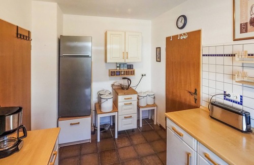 Grenderich Apartment | Cozy apartment in Grenderich with WiFi