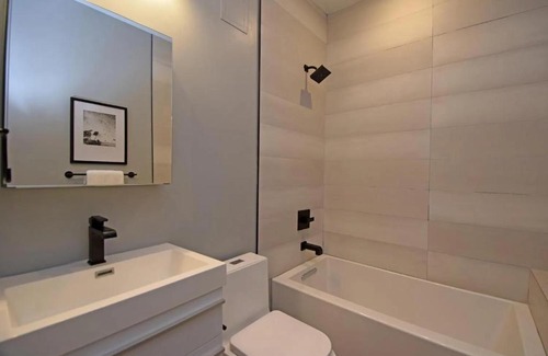Over-the-Rhine Apartment | Cozy Apartment in Historic OTR