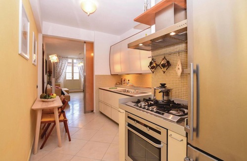 Viareggio Apartment | Cozy apartment in Viareggio -LU-