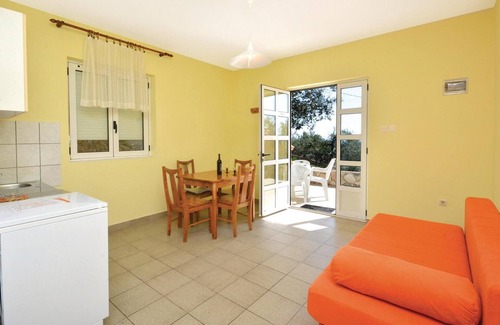 Ivan Dolac Apartment | Cozy apartment in Ivan Dolac with WiFi