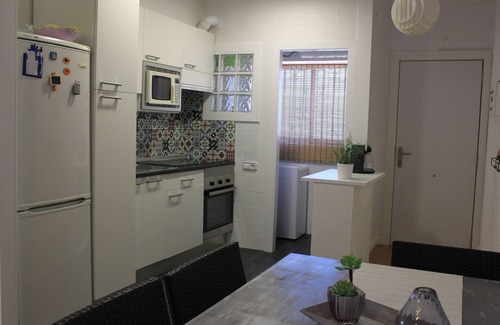 La Pineda Apartment | Cozy apartment in La Pineda by the sea, ideal families