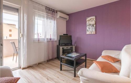 Liznjan Apartment | Cozy Apartment In Liznjan With Wifi