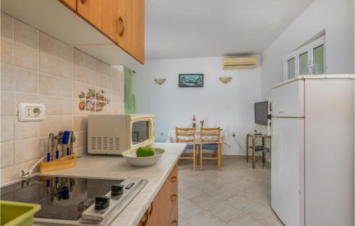 Cove Murtar Apartment | Cozy Apartment In Mali Losinj