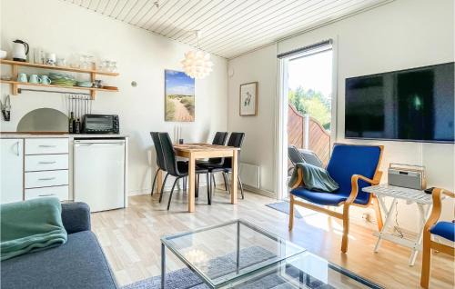 Dueodde Apartment | Cozy Apartment In Nexø With Sauna