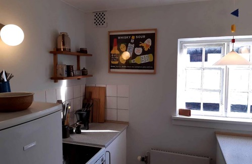 Svaneke Apartment | Cozy apartment in old farm