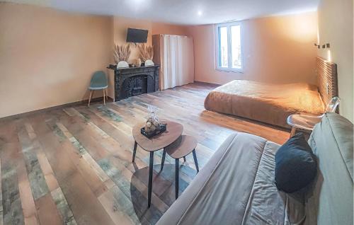 Saint-Chinian Apartment | Cozy Apartment In Saint Chinian