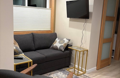 Fairhaven Apartment | Cozy apartment in the charming Fairhaven