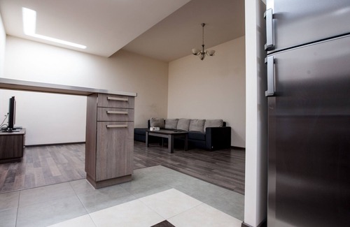 Arabkir Apartment | Cozy Apartment in the Center of Yerevan, but Quiet)