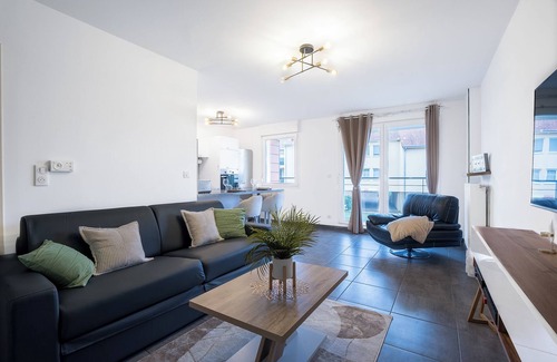 Woippy Apartment | Cozy apartment in the heart of Woippy Village