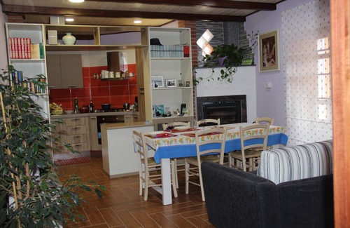 Posada Apartment | Cozy apartment in the historic village of Posada.