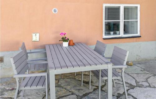 Innerstaden Apartment | Cozy Apartment In Visby With Kitchen