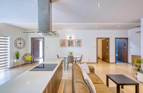 Kalkara Apartment | Cozy Apartment minutes to seafront
