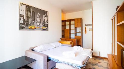 Dergano Apartment | Cozy Apartment Near Bovisa - WiFi AC Metro