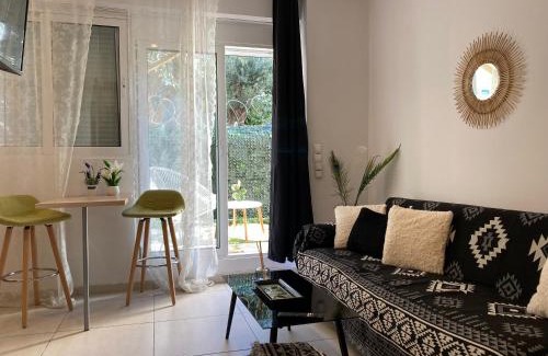 Alimos Apartment | Cozy apartment near sea