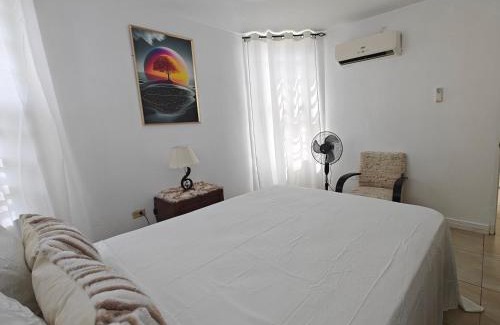 St.Bran's Burg Apartment | Cozy Apartment w/Ocean View, Pool & Beach Access
