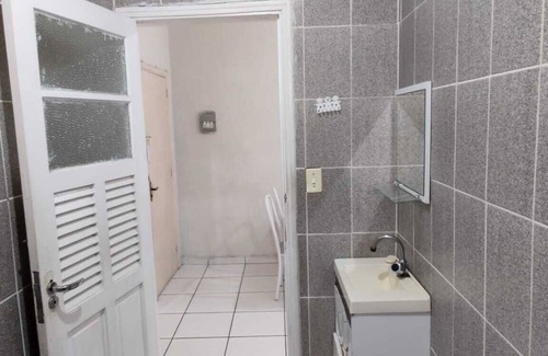 Canto do Forte Apartment | Cozy apartment with Wi-Fi and air conditioning in the bedroom,