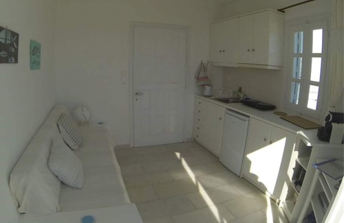 Naxos Apartment | Cozy apartment, with amazing sea views, privacy, next to beach