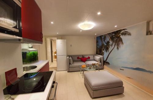 Huddinge Municipality Apartment | Cozy apartment with garden