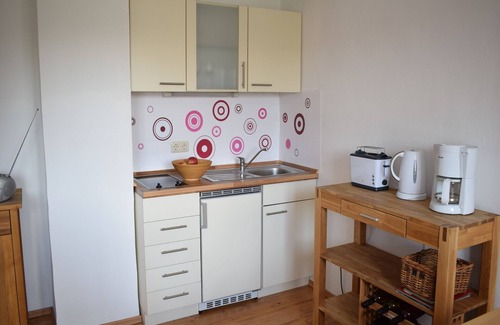 Gocklingen Apartment | Cozy apartment with Mediterranean Winzerhof Weinhaus Fabio
