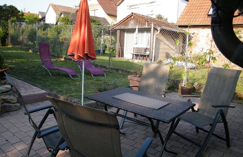 Gocklingen Apartment | Cozy apartment with Mediterranean Winzerhof Weinhaus Fabio