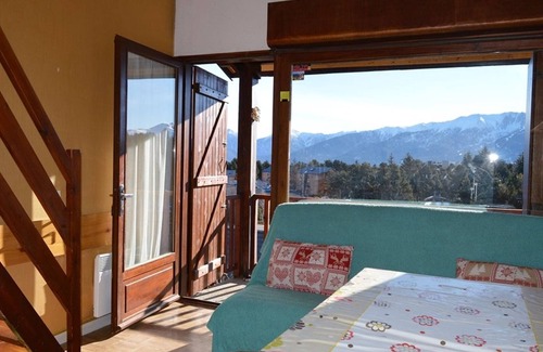 Pyrenees 2000 Apartment | Cozy apartment with mezzanine and parking, close to ski slopes