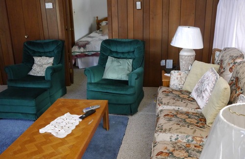 Montgomery Center Apartment | Cozy apartment with fantastic views 5 miles from Jay Peak