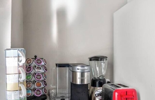 Fort Wayne Apartment | Cozy Apt 2 min from Promenade Park