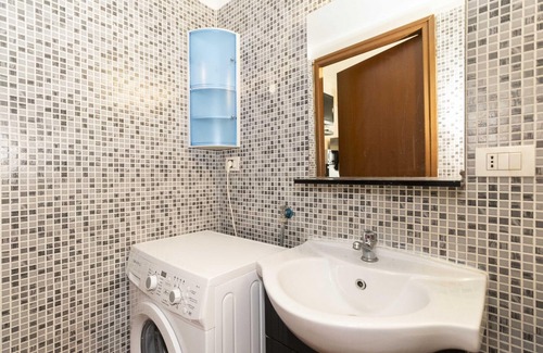 Vanchiglia Apartment | Cozy Apt 2 minutes from the 'Mole Antonelliana'!x2
