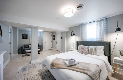 Lynchburg Apartment | Cozy Apt | Near LU | Newly Renovated!