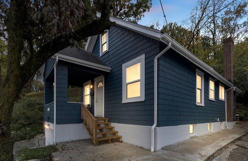 CUF Apartment | Cozy Apt Near Uc, Hospital And Zoo! Amazing Location! 1 Bedroom Apts by Redawning